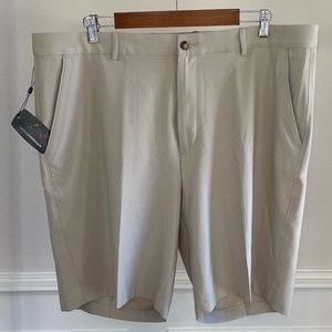 NWT - Greg Norman Men's Performance Stretch Shorts - Size 40